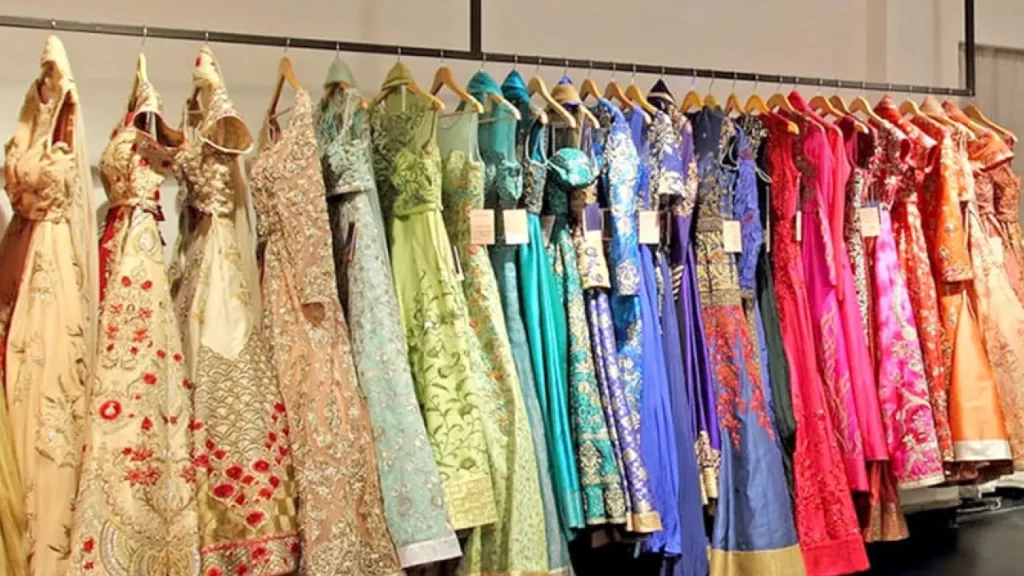 Pre-Wedding Shoot Dresses for Couple